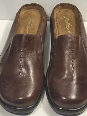 Auditions Brown Leather Slip-On Moccasin Loafers